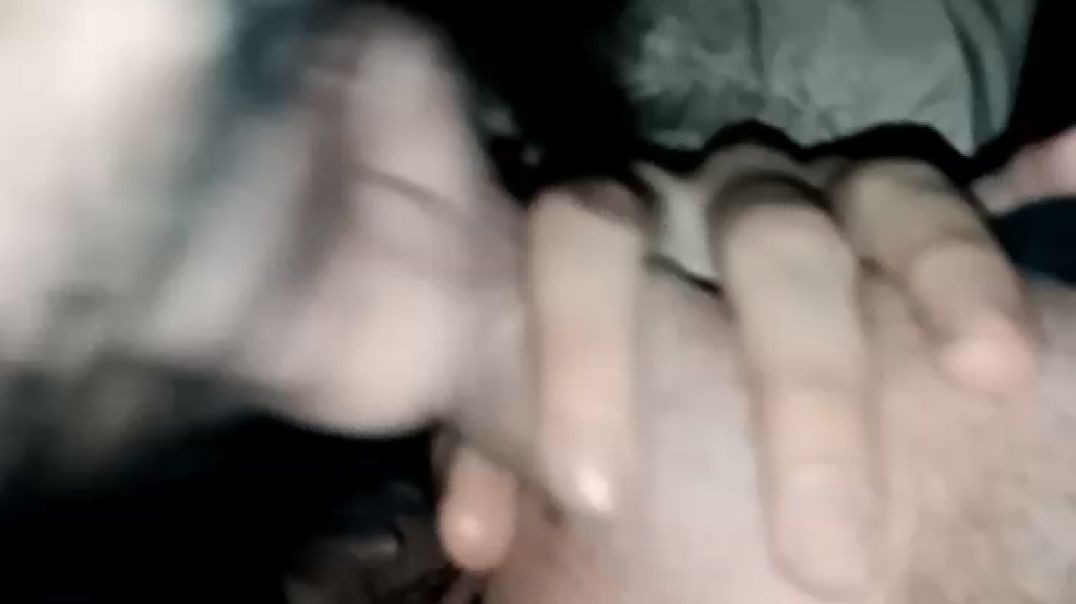 Спортики трахнули закладчицу в рот 🔞 прямо в падике жилого дома